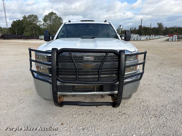 image for item FK5310 2017 Chevrolet Silverado 3500HD Crew Cab flatbed pickup truck