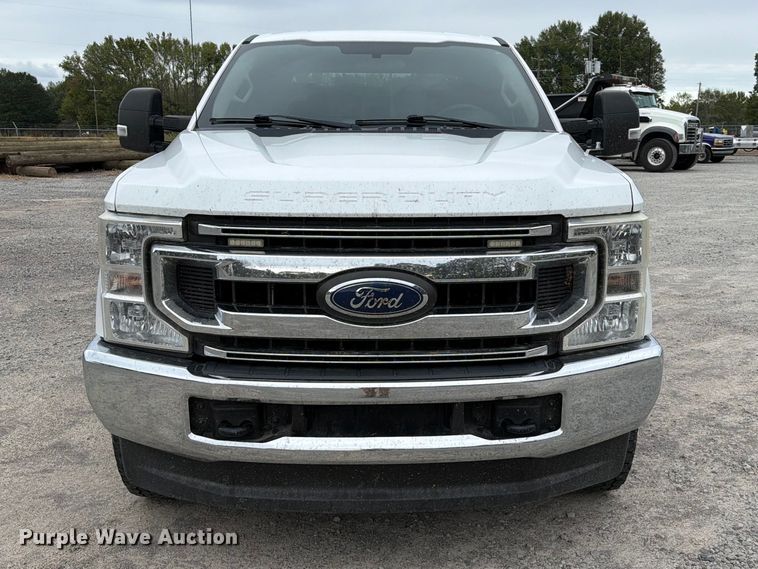 image for item FK5316 2020 Ford F250 Super Duty STX Crew Cab pickup truck