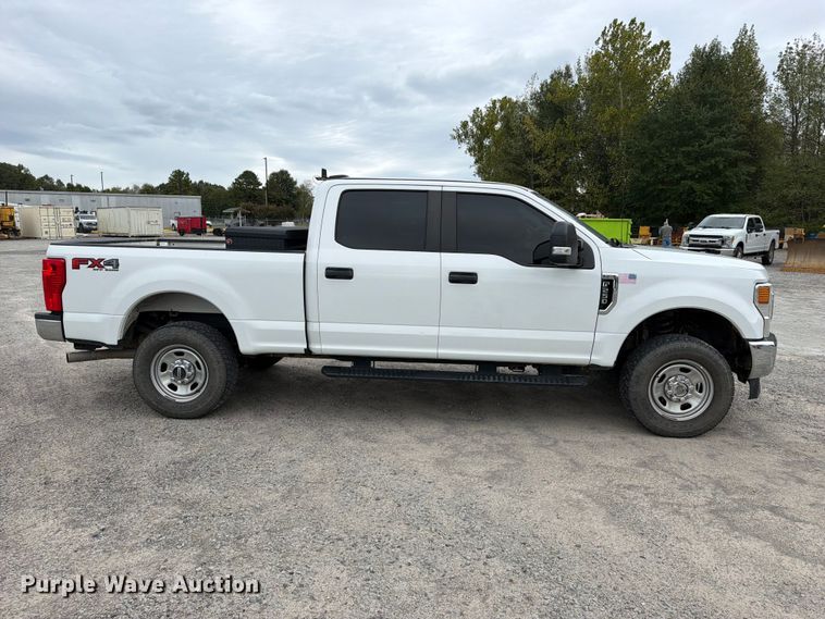 image for item FK5316 2020 Ford F250 Super Duty STX Crew Cab pickup truck