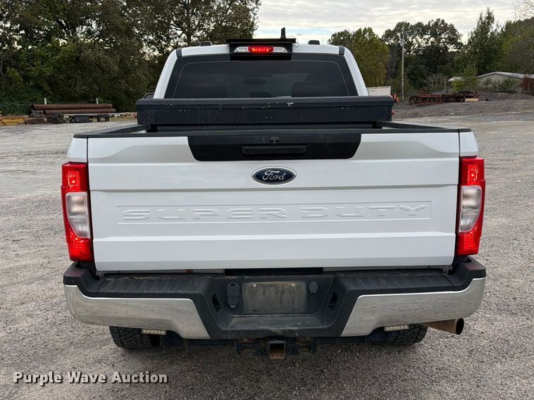 image for item FK5316 2020 Ford F250 Super Duty STX Crew Cab pickup truck
