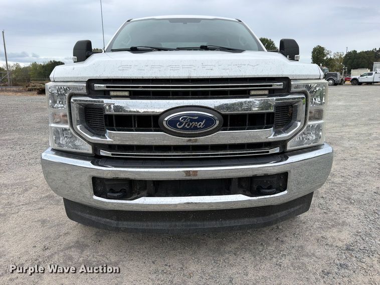 image for item FK5316 2020 Ford F250 Super Duty STX Crew Cab pickup truck