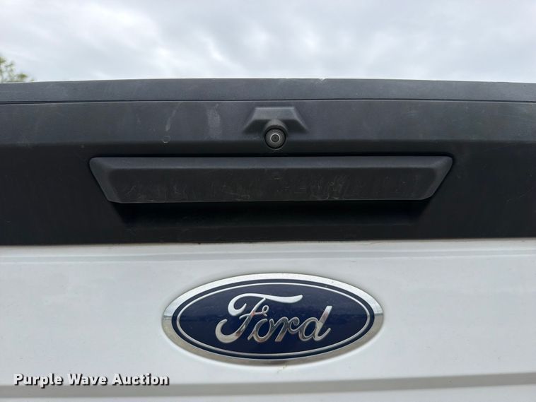 image for item FK5316 2020 Ford F250 Super Duty STX Crew Cab pickup truck