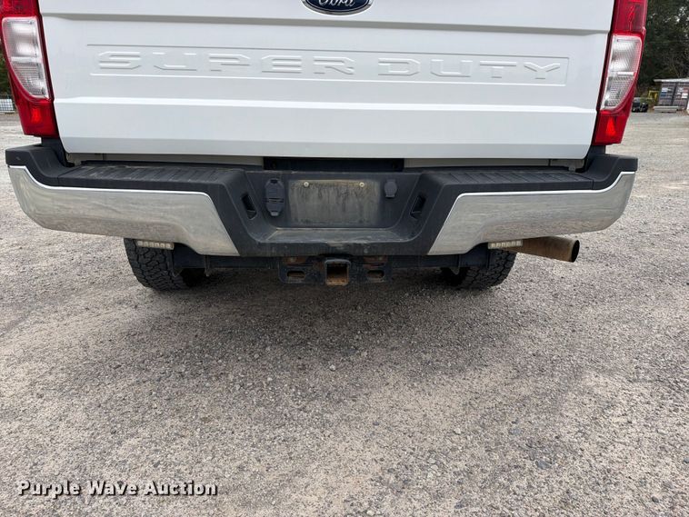 image for item FK5316 2020 Ford F250 Super Duty STX Crew Cab pickup truck
