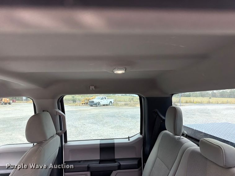 image for item FK5316 2020 Ford F250 Super Duty STX Crew Cab pickup truck