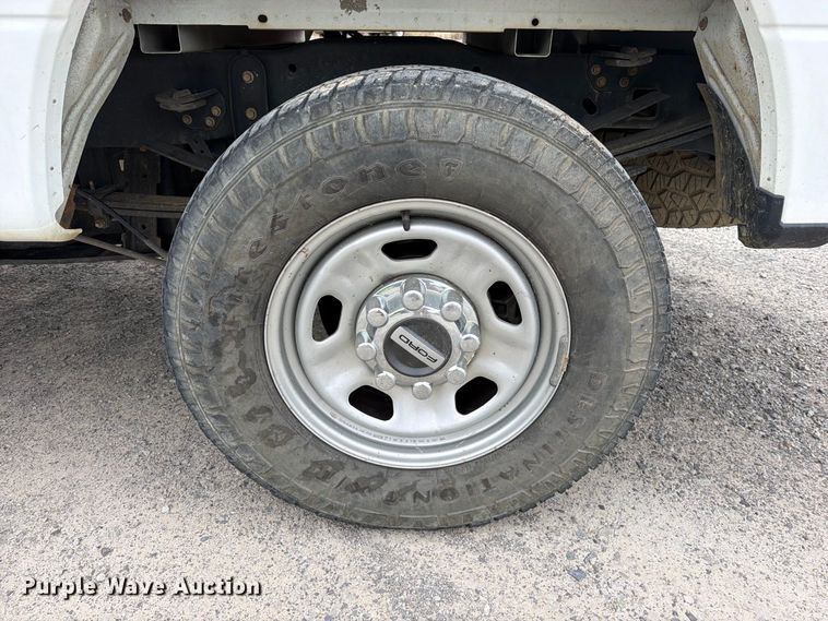 image for item FK5316 2020 Ford F250 Super Duty STX Crew Cab pickup truck
