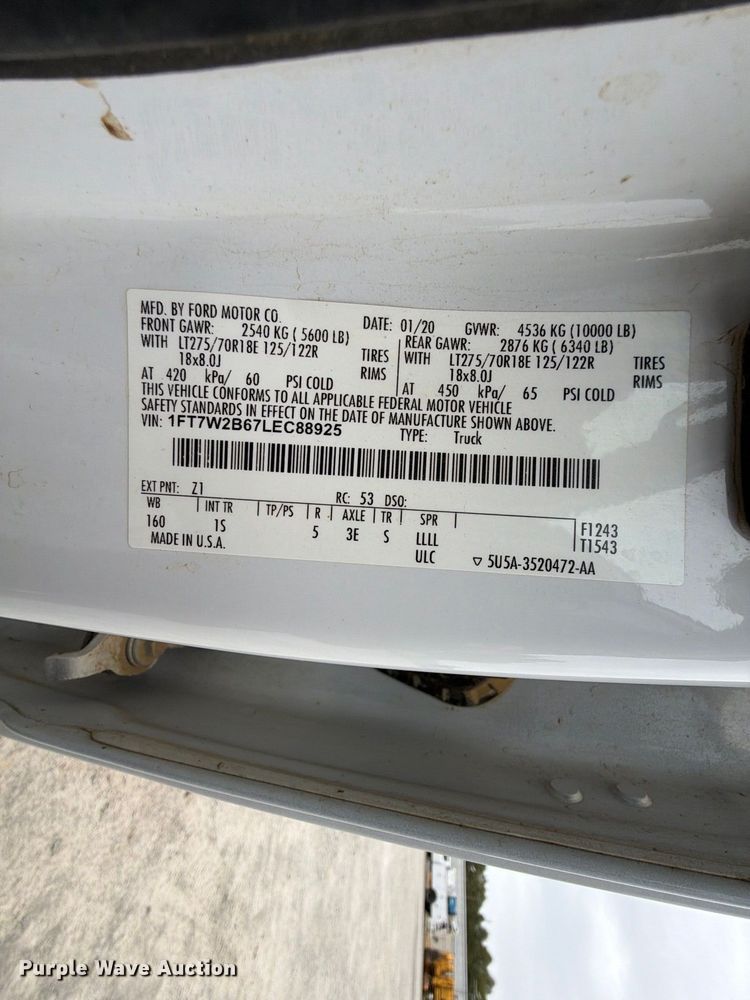 image for item FK5316 2020 Ford F250 Super Duty STX Crew Cab pickup truck