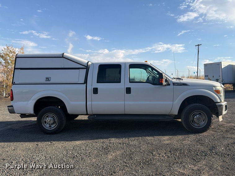 image for item FM4502 2012 Ford F350 Super Duty Crew Cab pickup truck