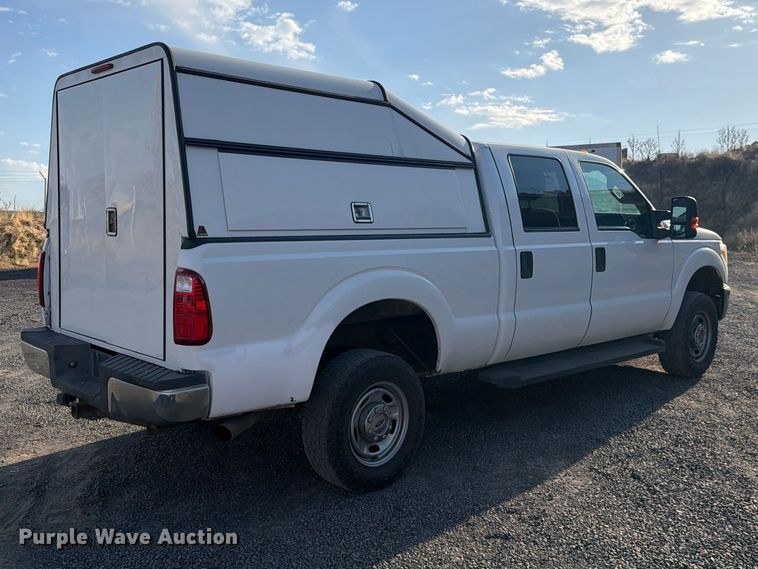 image for item FM4502 2012 Ford F350 Super Duty Crew Cab pickup truck