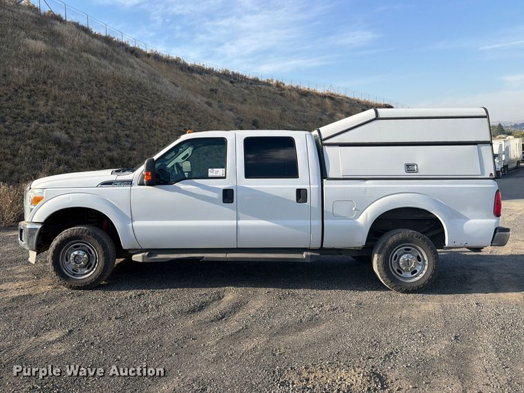 image for item FM4502 2012 Ford F350 Super Duty Crew Cab pickup truck