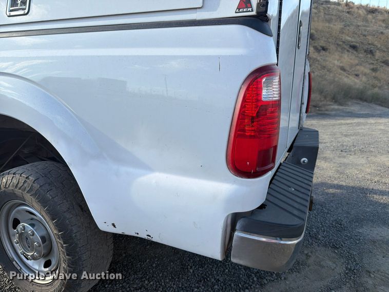 image for item FM4502 2012 Ford F350 Super Duty Crew Cab pickup truck