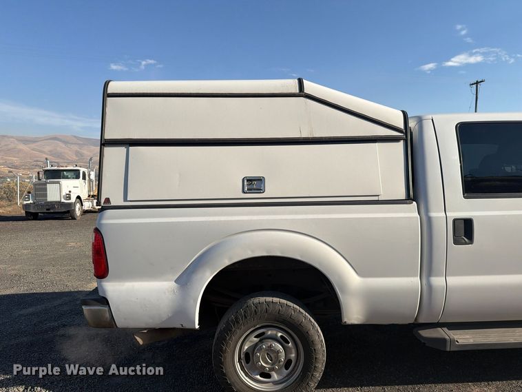 image for item FM4502 2012 Ford F350 Super Duty Crew Cab pickup truck