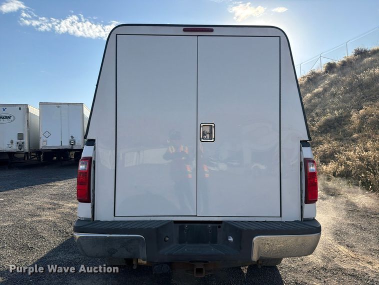 image for item FM4502 2012 Ford F350 Super Duty Crew Cab pickup truck