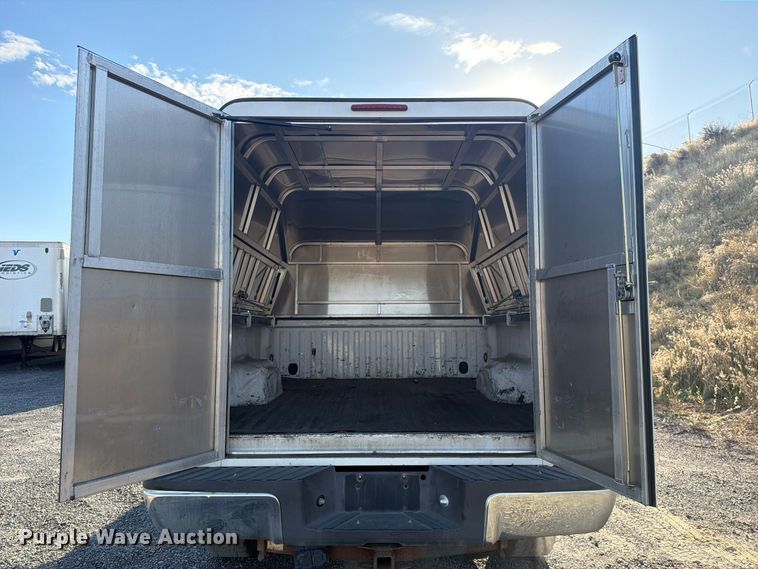 image for item FM4502 2012 Ford F350 Super Duty Crew Cab pickup truck