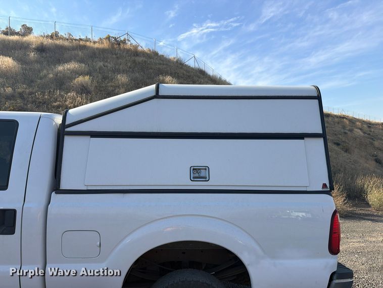 image for item FM4502 2012 Ford F350 Super Duty Crew Cab pickup truck