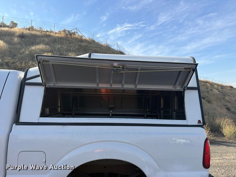 image for item FM4502 2012 Ford F350 Super Duty Crew Cab pickup truck