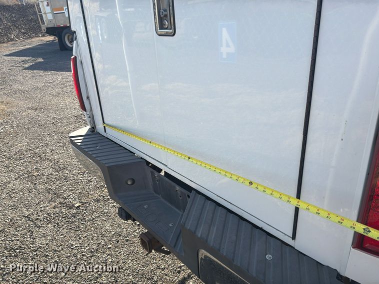 image for item FM4502 2012 Ford F350 Super Duty Crew Cab pickup truck