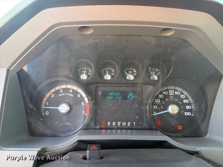 image for item FM4502 2012 Ford F350 Super Duty Crew Cab pickup truck