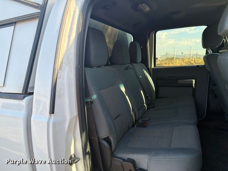 image for item FM4502 2012 Ford F350 Super Duty Crew Cab pickup truck