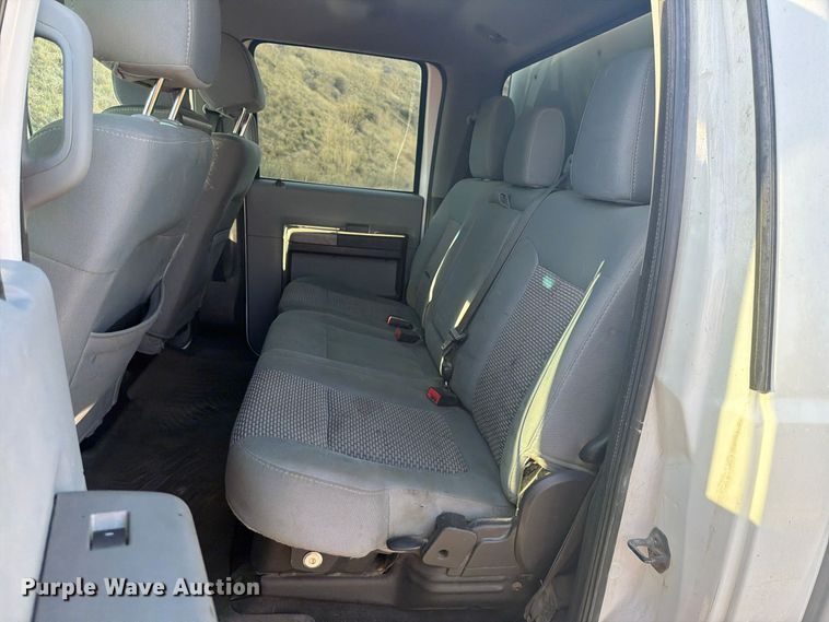 image for item FM4502 2012 Ford F350 Super Duty Crew Cab pickup truck