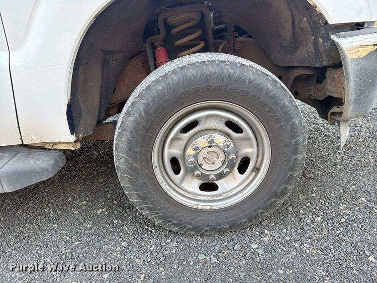 image for item FM4502 2012 Ford F350 Super Duty Crew Cab pickup truck