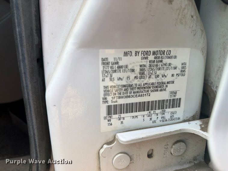 image for item FM4502 2012 Ford F350 Super Duty Crew Cab pickup truck