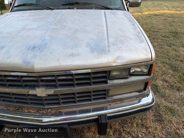image for item FM6536 1989 Chevrolet C1500 pickup truck