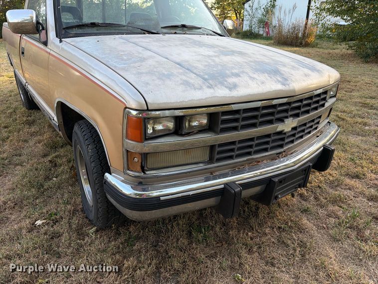 image for item FM6536 1989 Chevrolet C1500 pickup truck