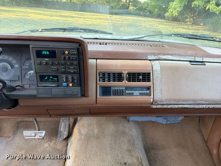 image for item FM6536 1989 Chevrolet C1500 pickup truck