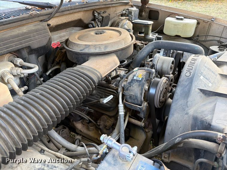 image for item FM6536 1989 Chevrolet C1500 pickup truck