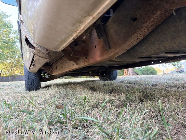 image for item FM6536 1989 Chevrolet C1500 pickup truck