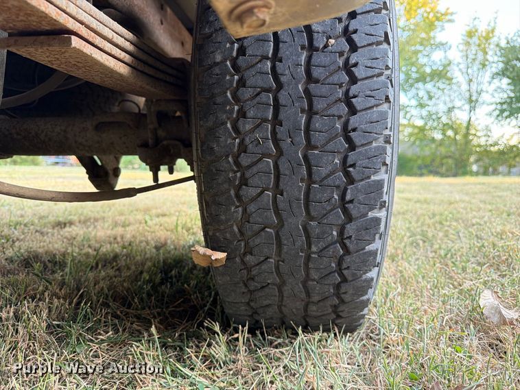 image for item FM6536 1989 Chevrolet C1500 pickup truck