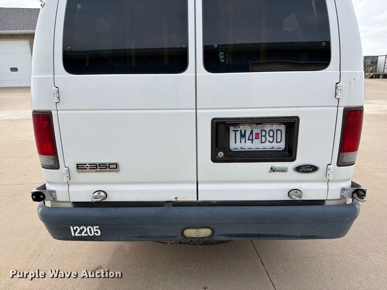 image for item FM6543 2010 Ford E350 handicap accessible van