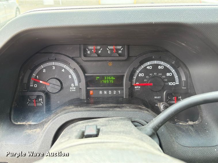image for item FM6543 2010 Ford E350 handicap accessible van
