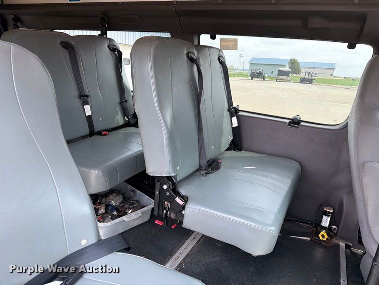 image for item FM6543 2010 Ford E350 handicap accessible van
