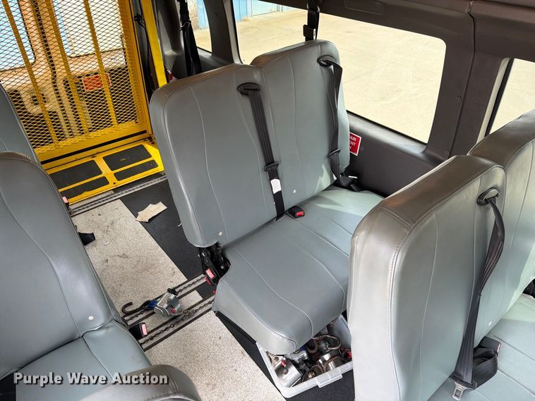 image for item FM6543 2010 Ford E350 handicap accessible van