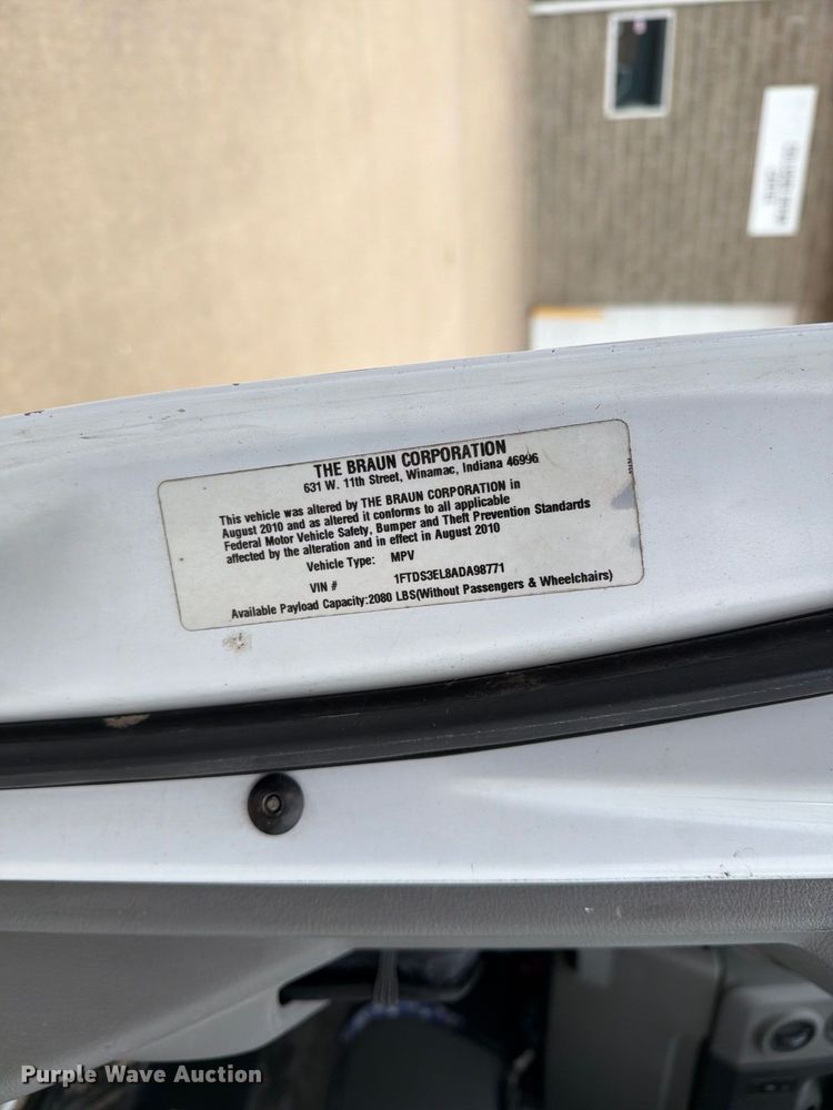 image for item FM6543 2010 Ford E350 handicap accessible van