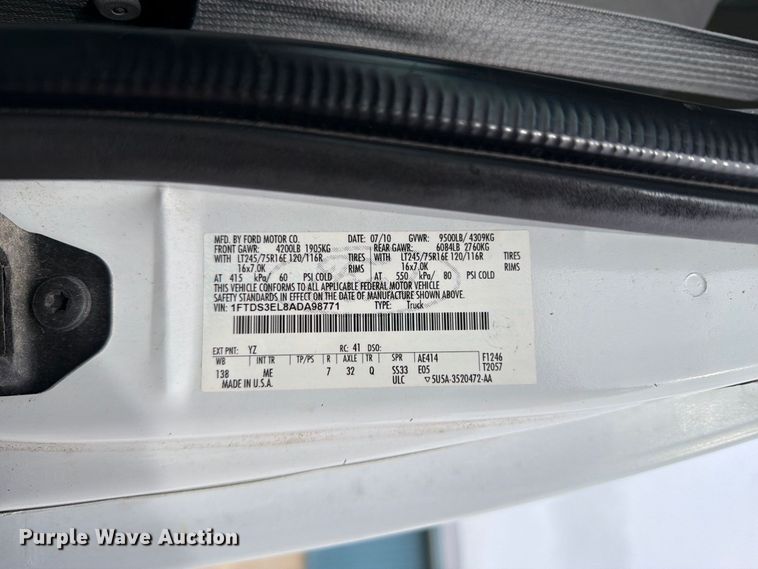 image for item FM6543 2010 Ford E350 handicap accessible van