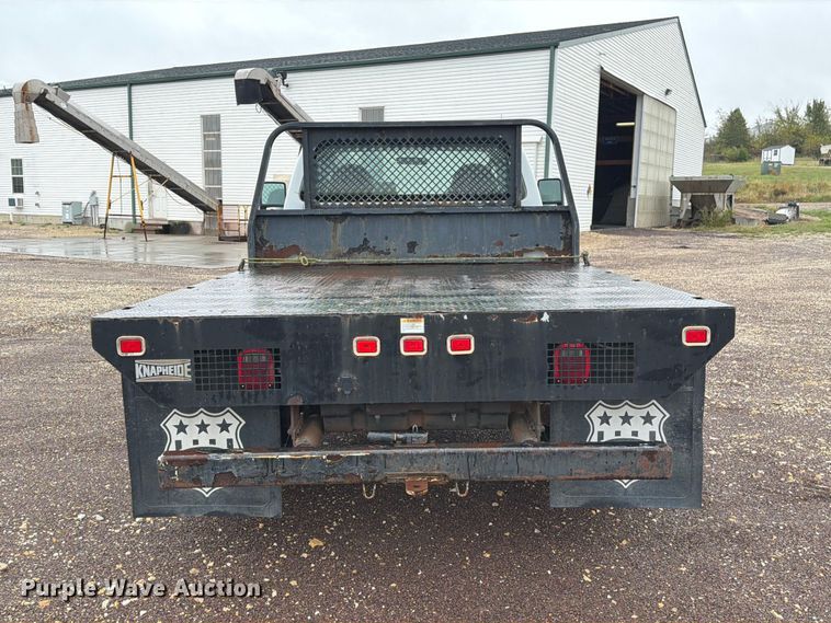 image for item FM6546 2008 Ford F550 Super Duty XL flatbed truck