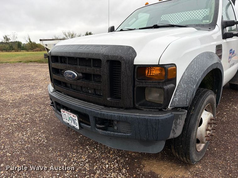 image for item FM6546 2008 Ford F550 Super Duty XL flatbed truck