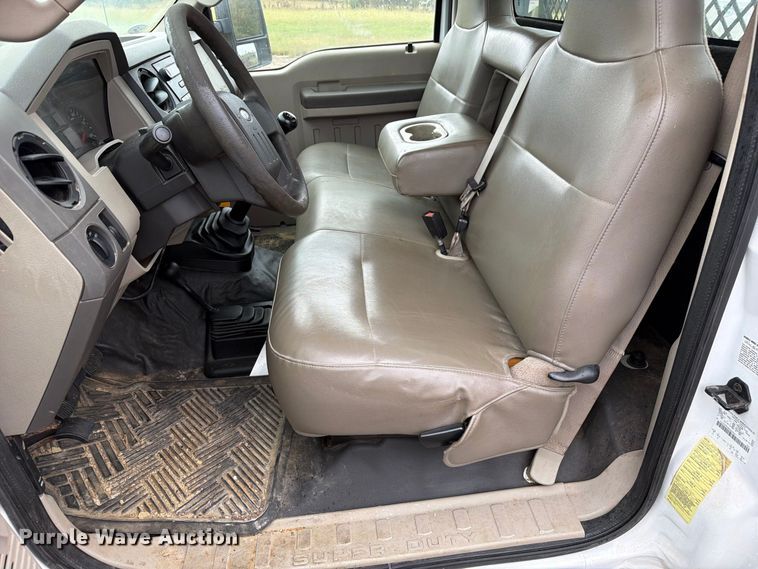 image for item FM6546 2008 Ford F550 Super Duty XL flatbed truck