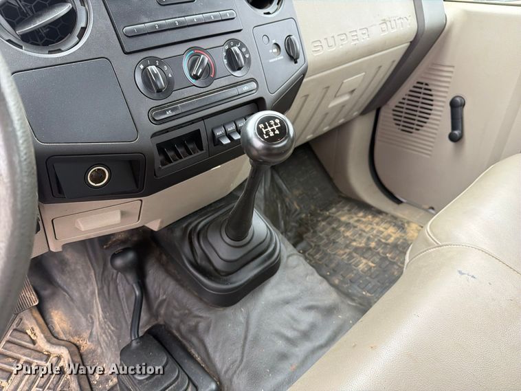 image for item FM6546 2008 Ford F550 Super Duty XL flatbed truck