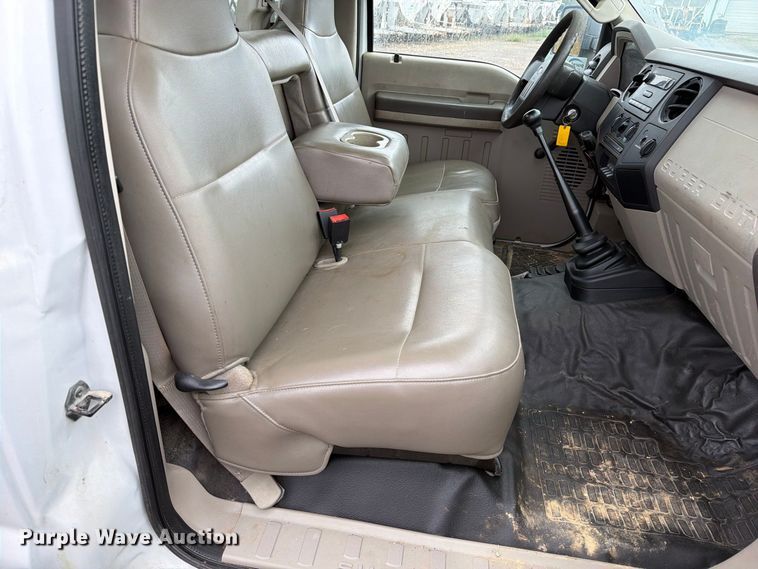 image for item FM6546 2008 Ford F550 Super Duty XL flatbed truck