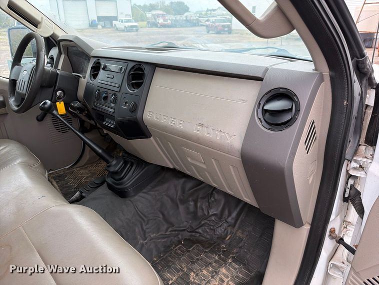 image for item FM6546 2008 Ford F550 Super Duty XL flatbed truck