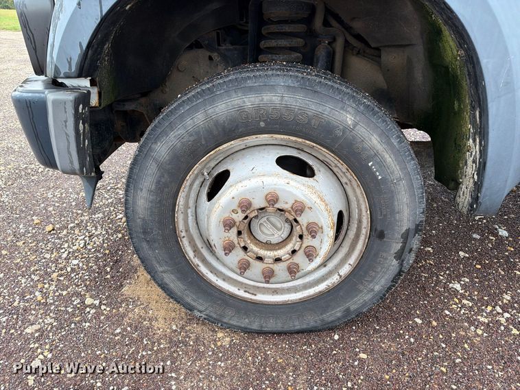 image for item FM6546 2008 Ford F550 Super Duty XL flatbed truck