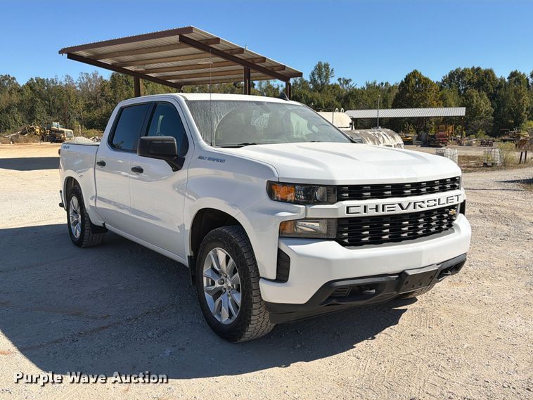 image for item FM6570 2022 Chevrolet Silverado 1500 Crew Cab pickup truck