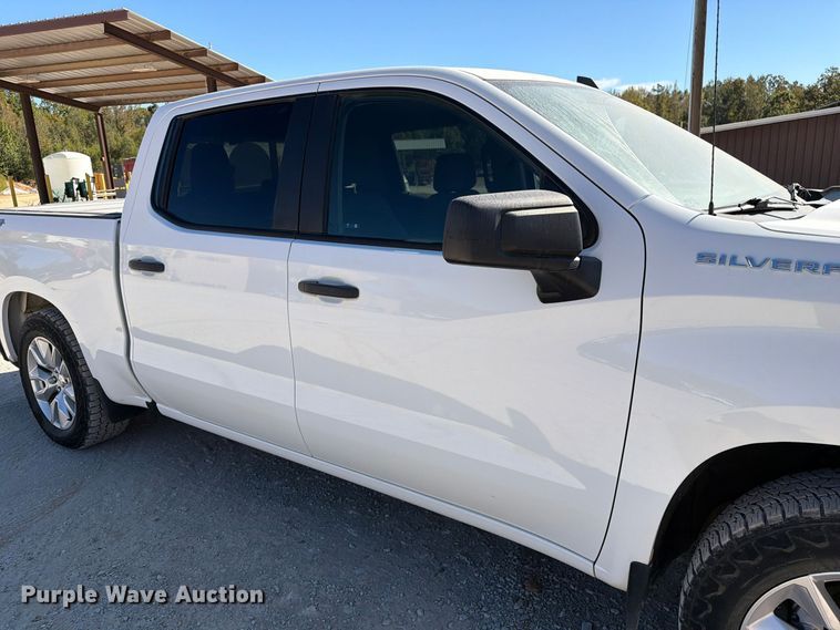 image for item FM6570 2022 Chevrolet Silverado 1500 Crew Cab pickup truck