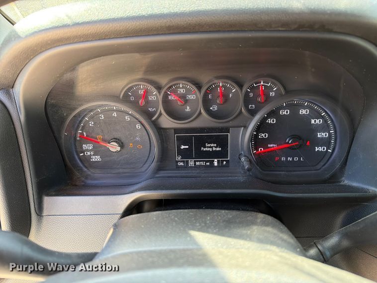 image for item FM6570 2022 Chevrolet Silverado 1500 Crew Cab pickup truck