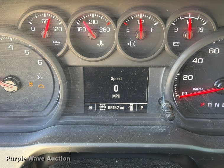 image for item FM6570 2022 Chevrolet Silverado 1500 Crew Cab pickup truck