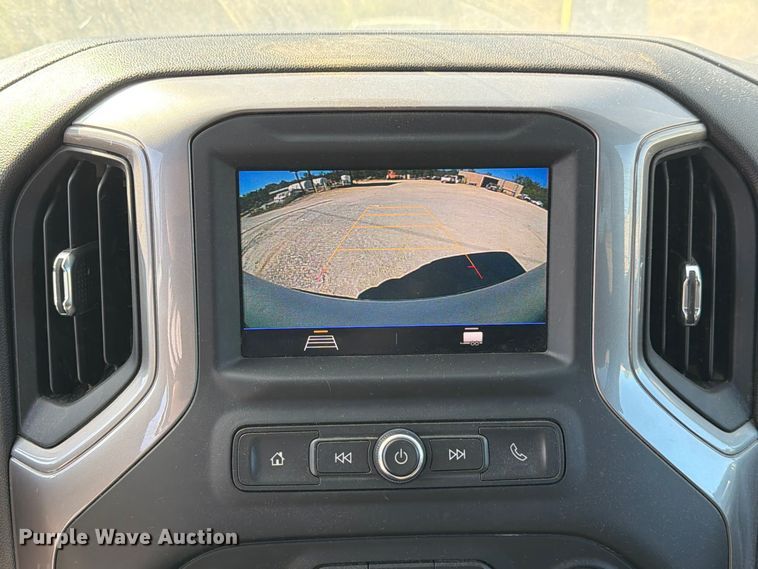 image for item FM6570 2022 Chevrolet Silverado 1500 Crew Cab pickup truck