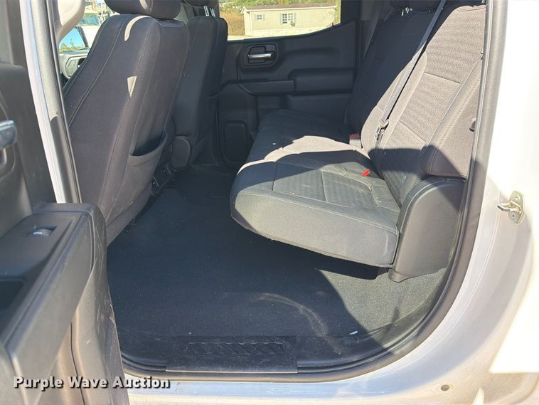 image for item FM6570 2022 Chevrolet Silverado 1500 Crew Cab pickup truck